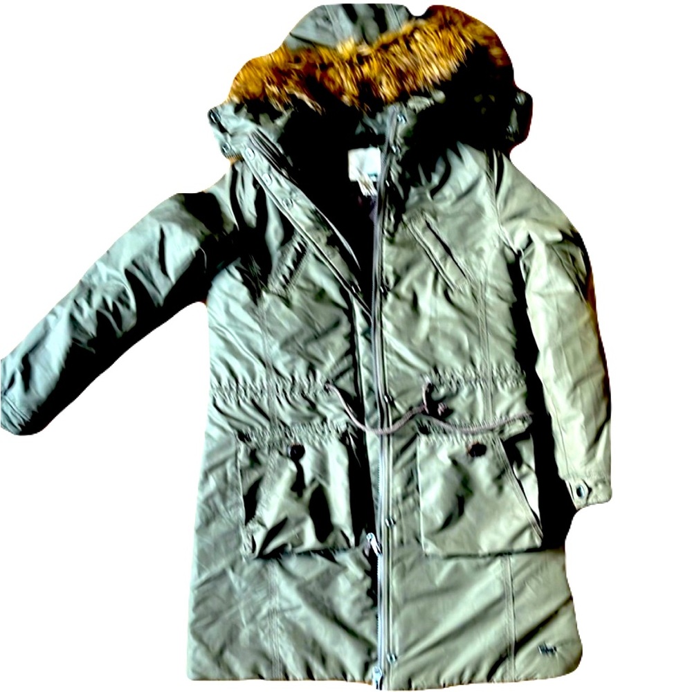 Levi’s winter puffer green with the hood with faux fur size extra small